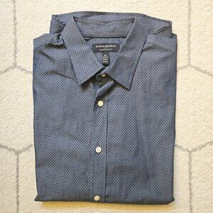 Banana Republic Men's Non-Iron Slim Fit Dress Shirt Long Sleeves (Medium)
